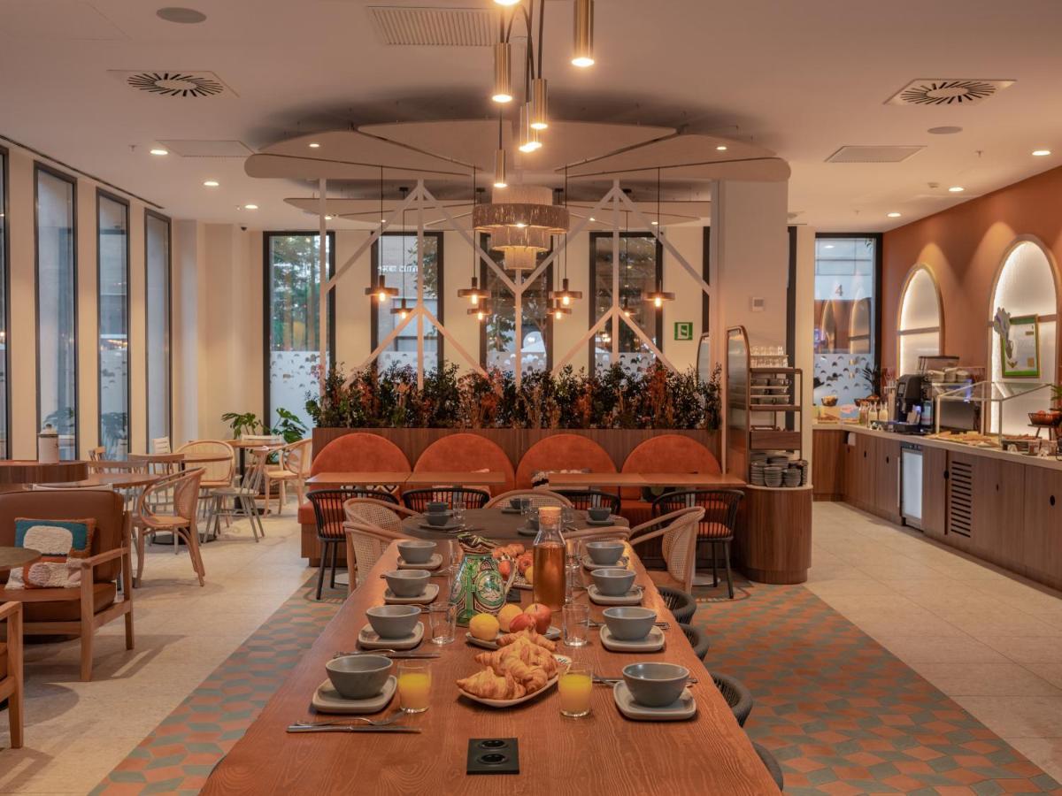 Ibis Styles Sevilla City Santa Justa מראה חיצוני תמונה