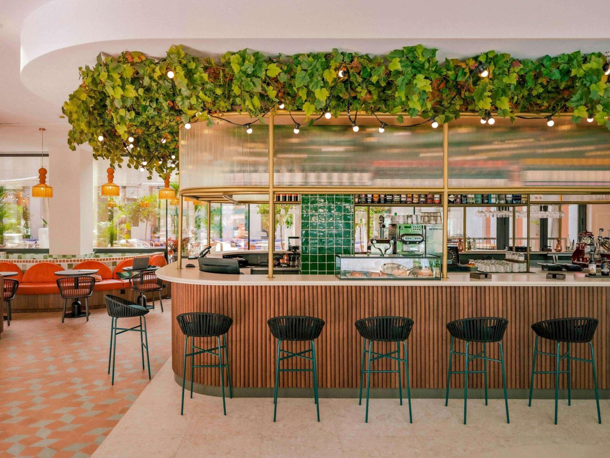Ibis Styles Sevilla City Santa Justa מראה חיצוני תמונה
