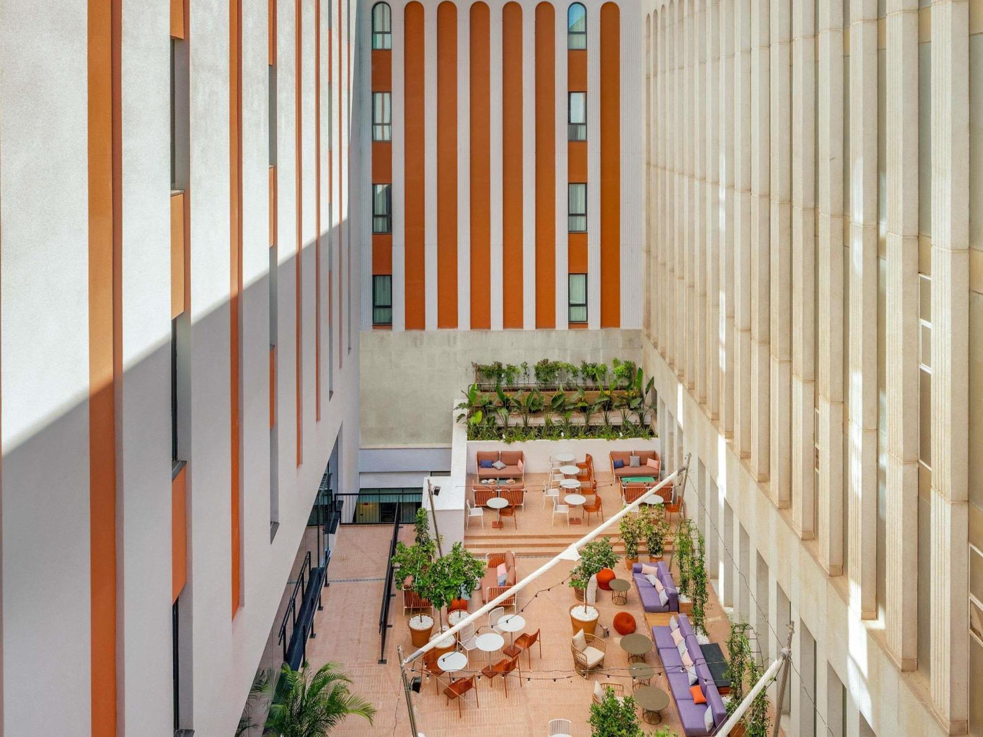 Ibis Styles Sevilla City Santa Justa מראה חיצוני תמונה