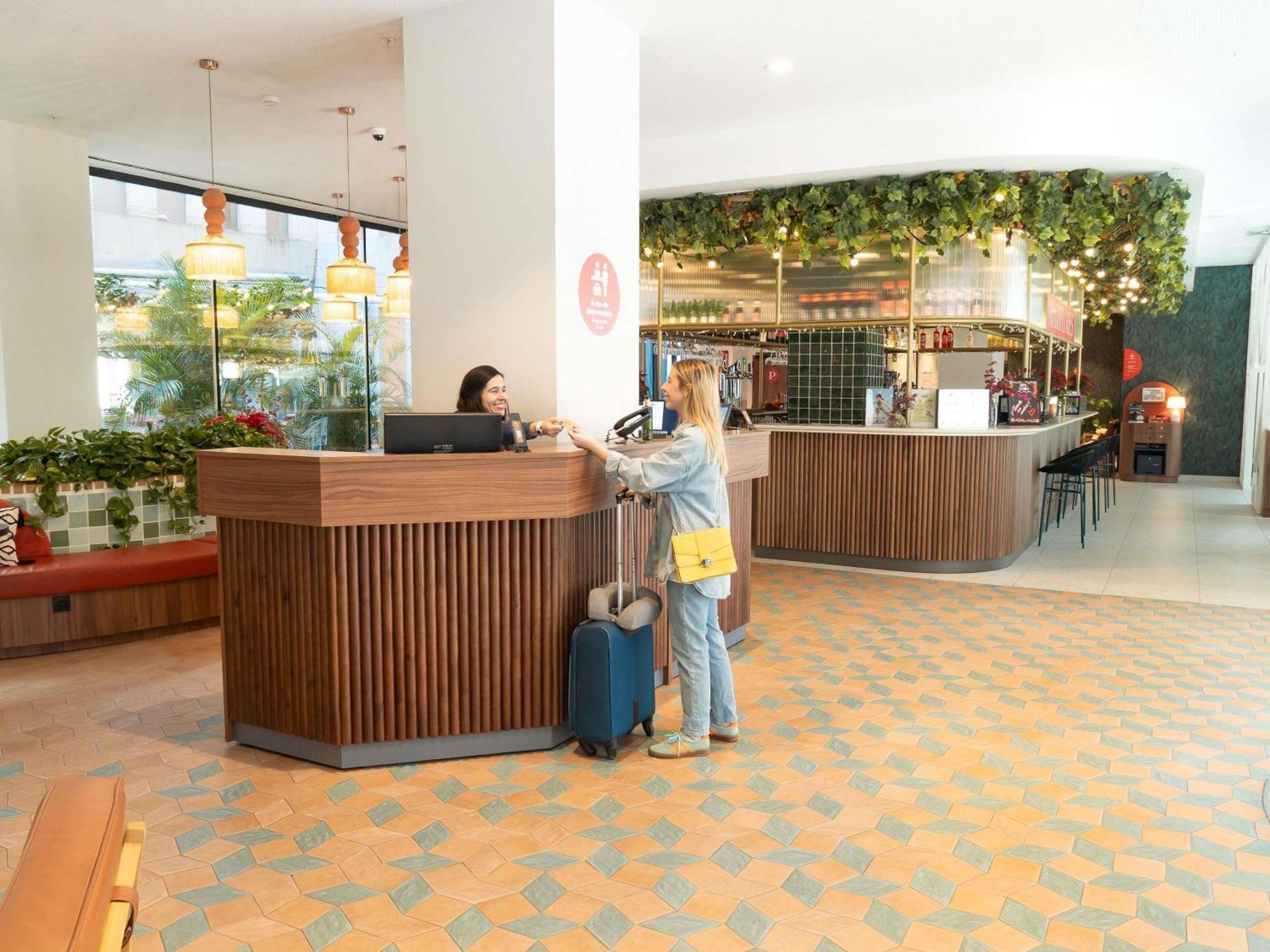 Ibis Styles Sevilla City Santa Justa מראה חיצוני תמונה