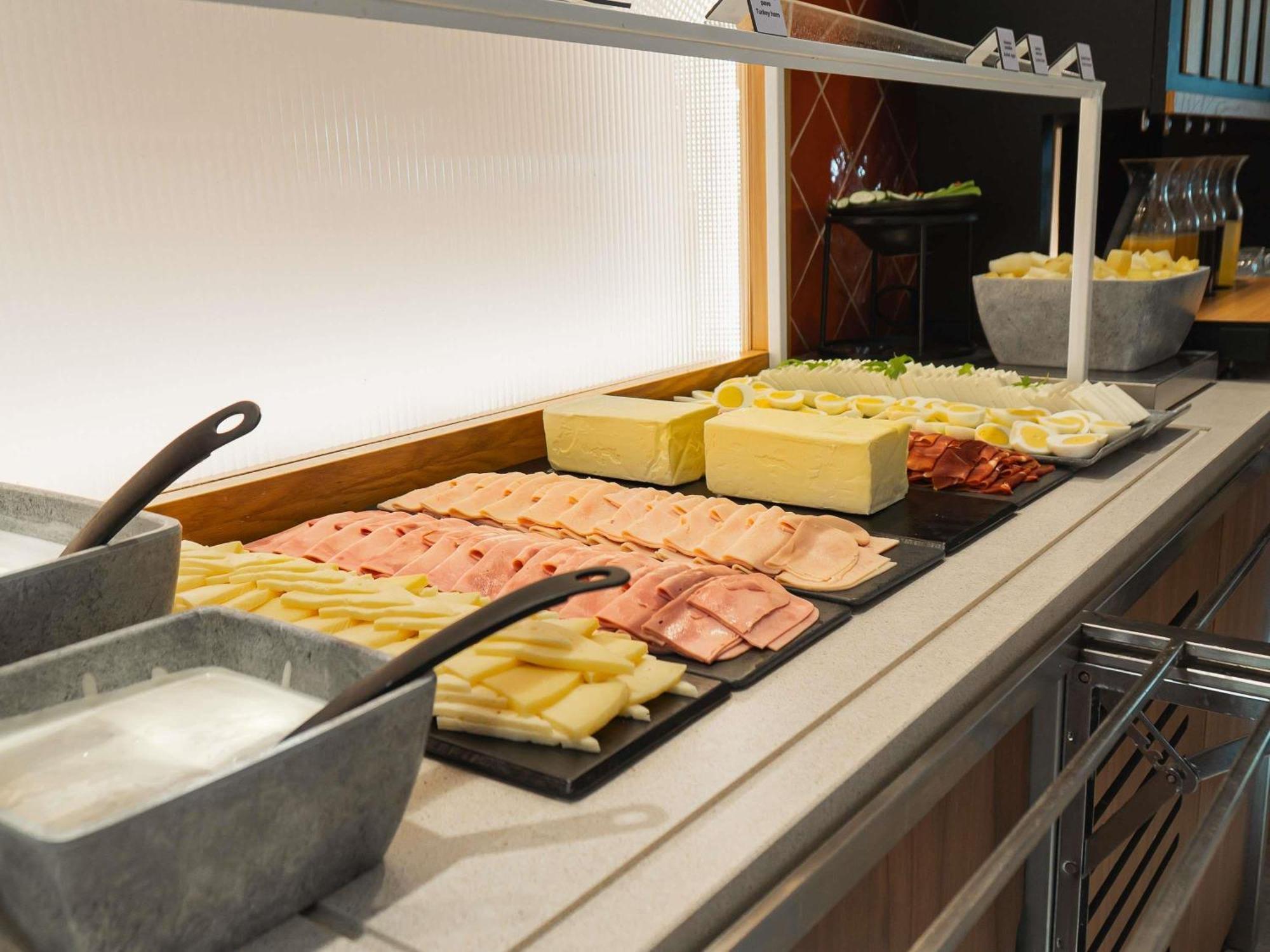 Ibis Styles Sevilla City Santa Justa מראה חיצוני תמונה
